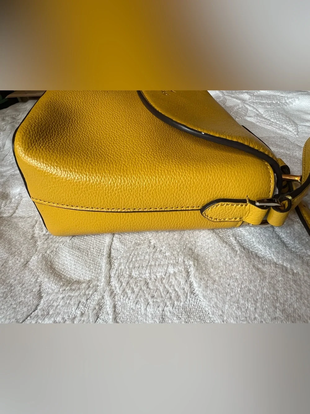 kate spade compact pebbled